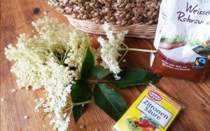 Hugo, Holler , Holunderblte, Hollerblütensirup, Holunderblütensirup, siruo, rezept, lecker, frisch, Sommer