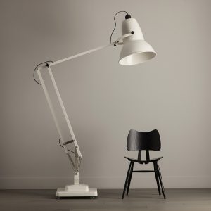 Anglepoise Lamp, Lampe Design, Klassiker, Designklassiker, George Carwardine, Briefmarke, Stamp, Großbritanien, Greatbritain, Geschichte, Idee, Entstehung, alt und neu, Erfinder, Erfindung,