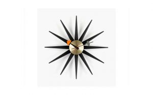 Designklassiker Ball Clock von George Nelson, Vitra, Uhr, Sunburst, Wand, Büro, Wohnzimmer, flur, Design Interior Interirordesign, Innenarchitektur, bunt, schlicht, modern, klassisch